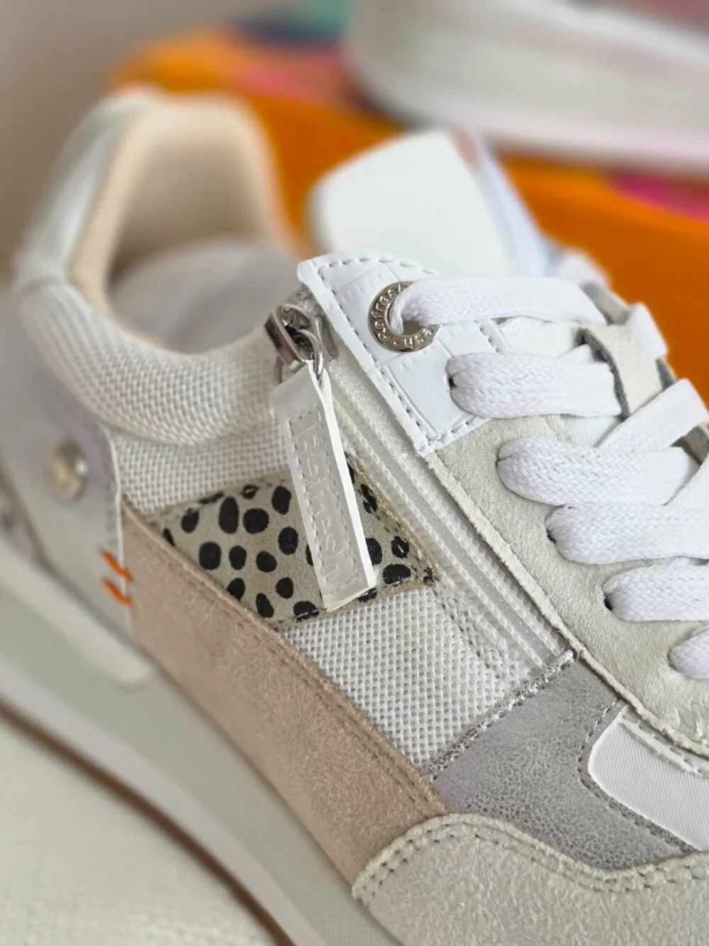 Refresh Women's Sneakers 171502 White Beige Animal Print NWT NIB US 8
